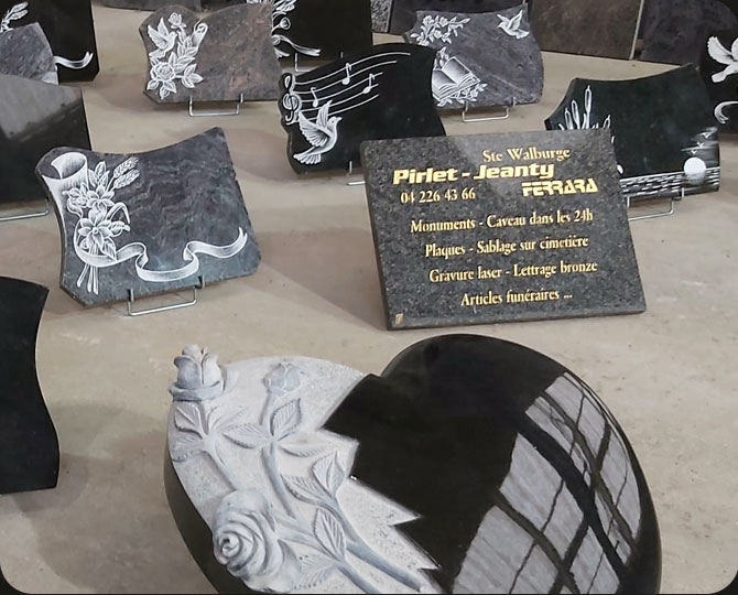 gravure sur plaques funéraires pour pierres tombales